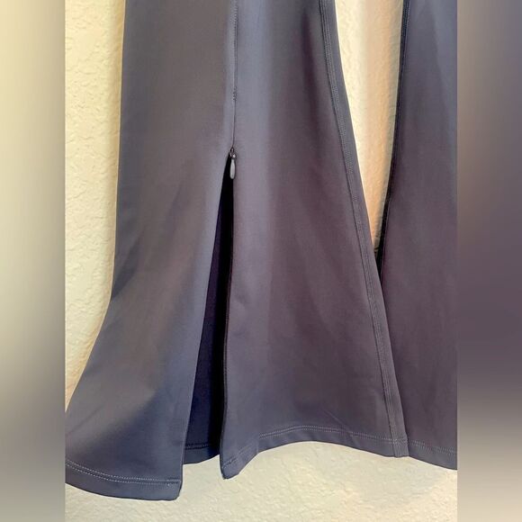 P.E Nation Full Force flared Leggings with split hem zip dark shadow gray NWT. M - Picture 10 of 13
